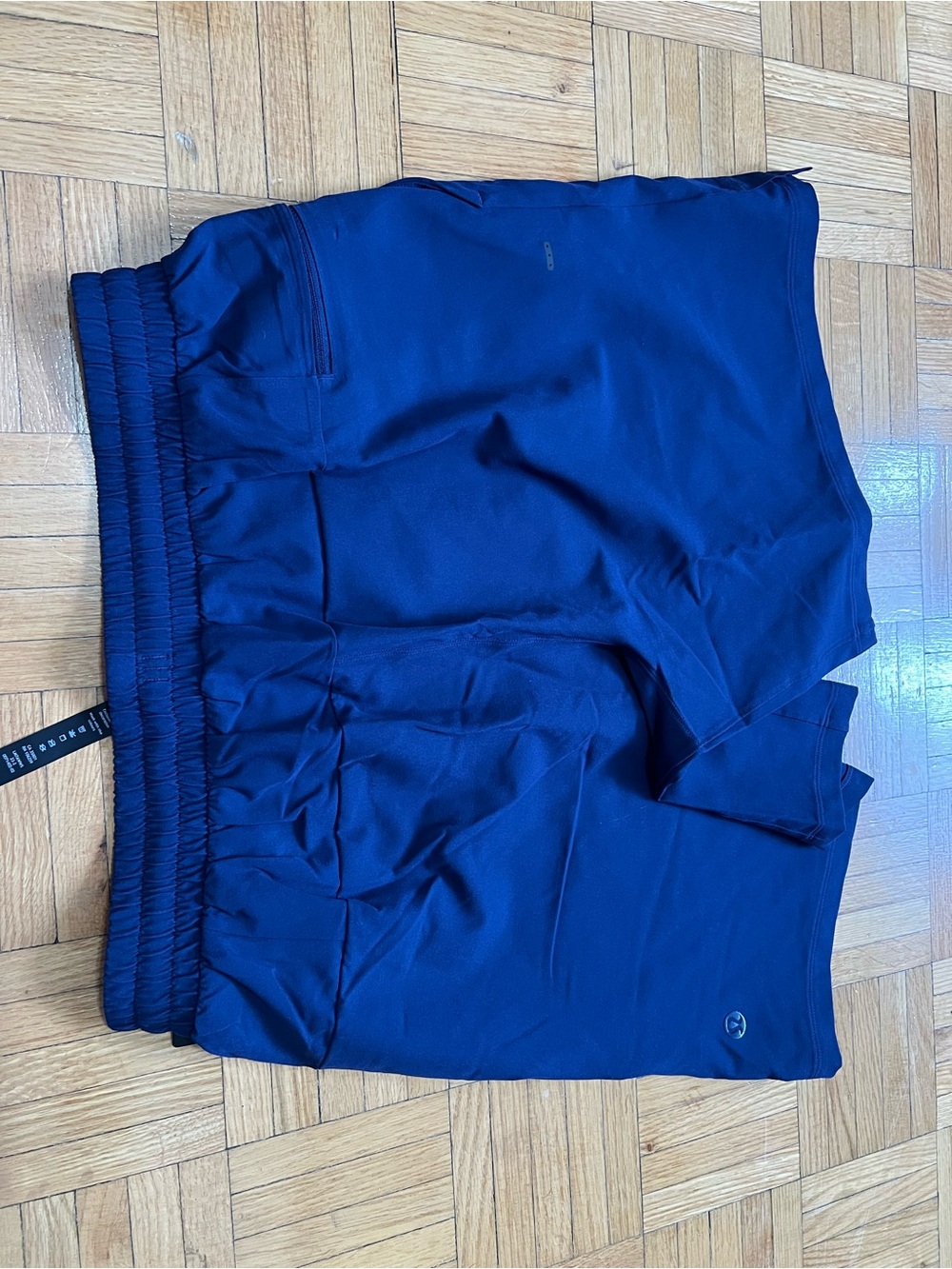 Lululemon pool short 7” - Picture 5 of 5